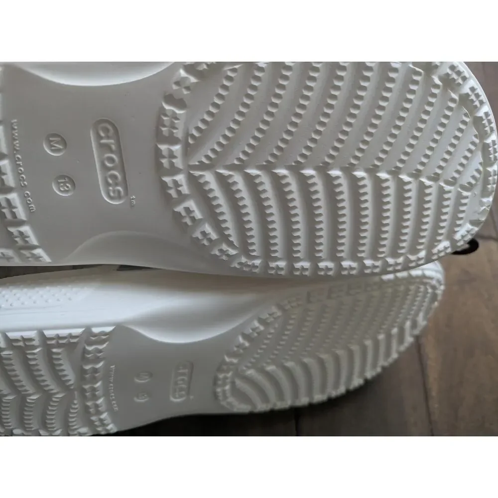 NEW Crocs Men’s Classic Glitter II Slide Sandals White Silver Size M 13